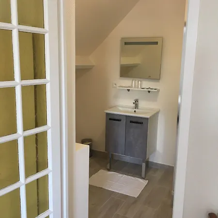 De De Fresne Pensionat Saint-Côme-de-Fresné