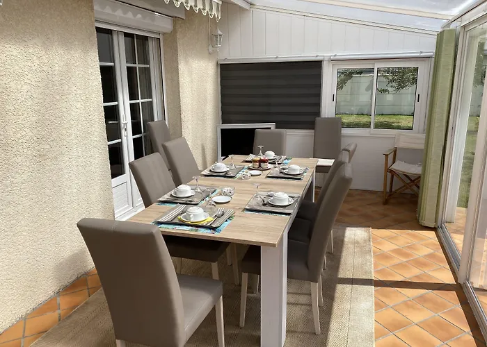 De De Fresné Pensión Saint-Côme-de-Fresné