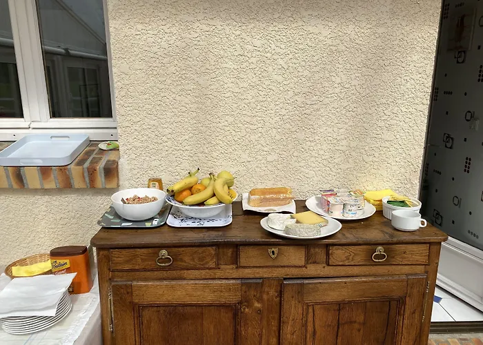 De De Fresné Pensión Saint-Côme-de-Fresné