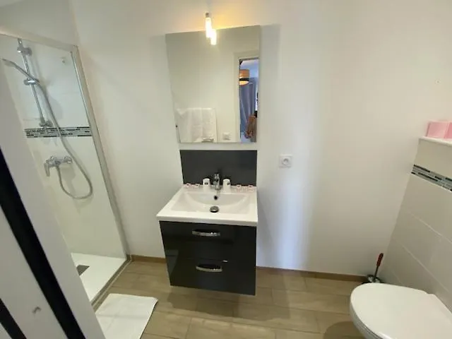 De De Fresné Pensión Saint-Côme-de-Fresné